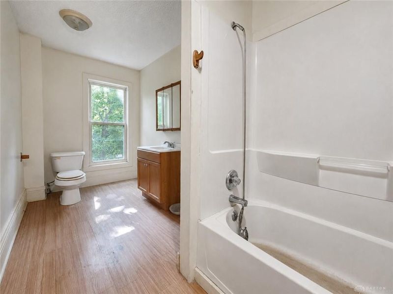246 S Hubert Avenue, Springfield, OH 45505 Photo 8