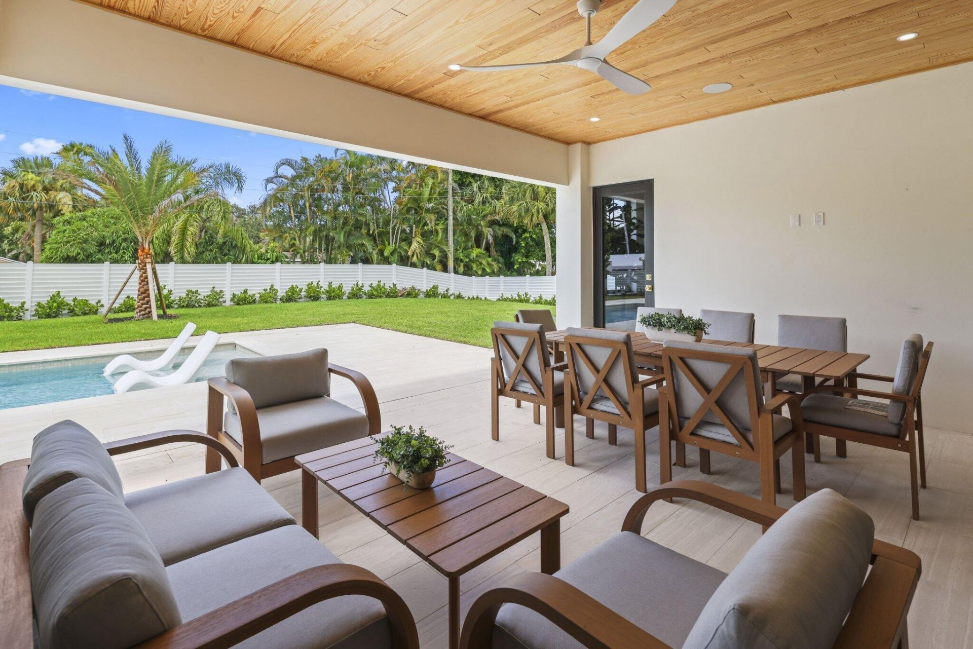 2384 Windsor Road, Palm Beach Gardens, FL 33410 Photo