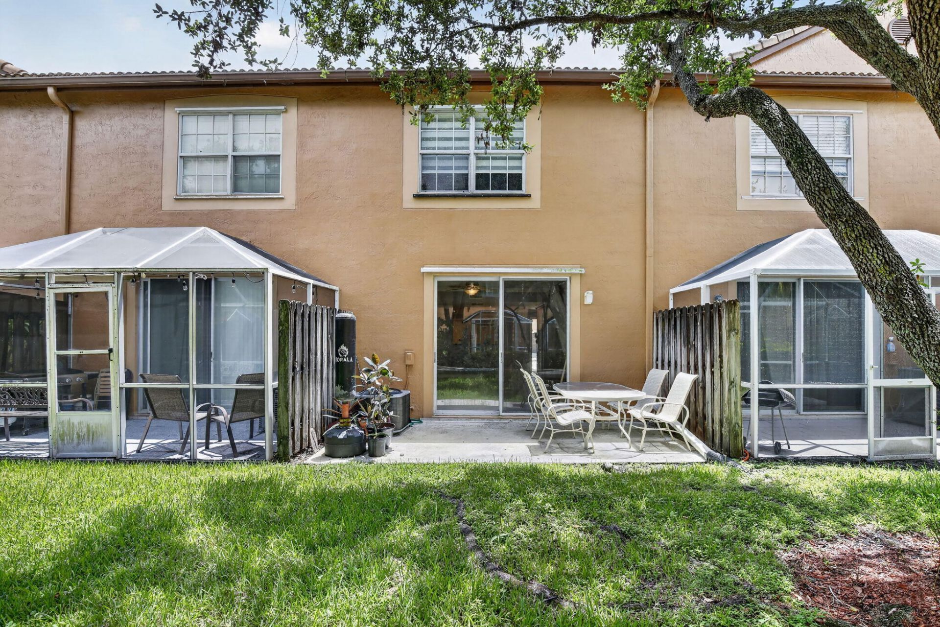 1603 Barcelona Way, Unit 3-32, Weston, FL 33327 Photo