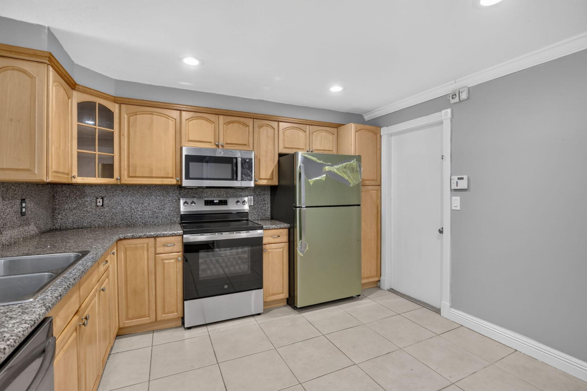 1603 Barcelona Way, Unit 3-32, Weston, FL 33327 Photo