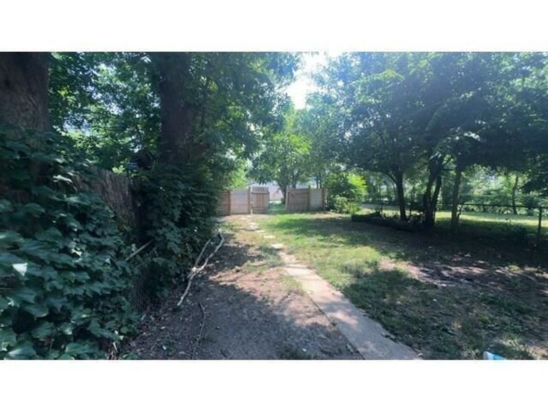 244 S Harris Avenue, Columbus, OH 43204 Photo 3