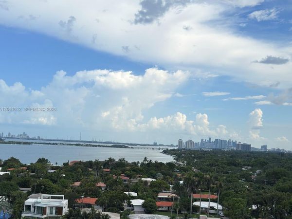 2000 Towerside Ter , Unit 1510, Miami, FL 33138