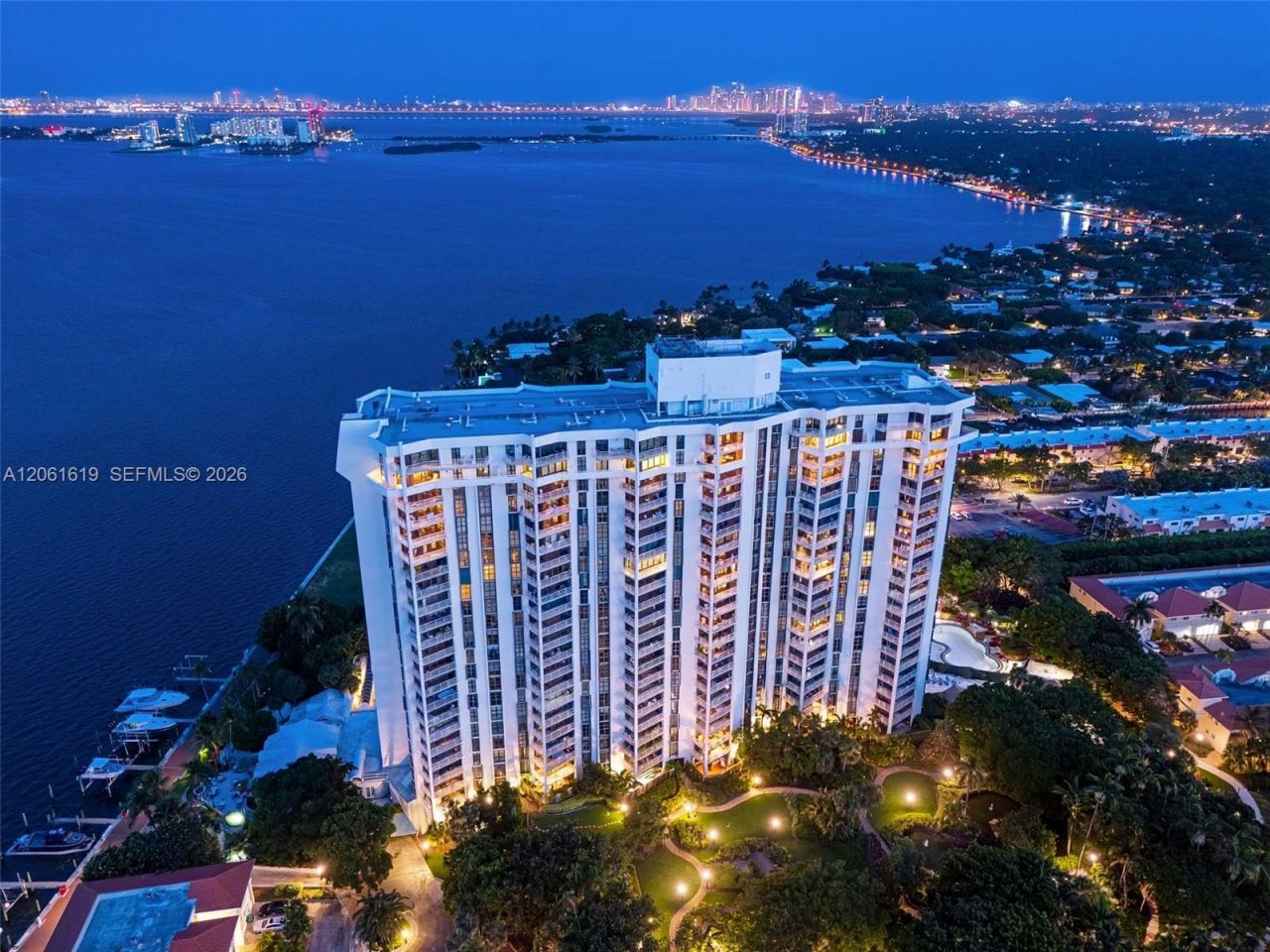 4000 Towerside Ter , Unit 1405, Miami, FL 33138 Photo
