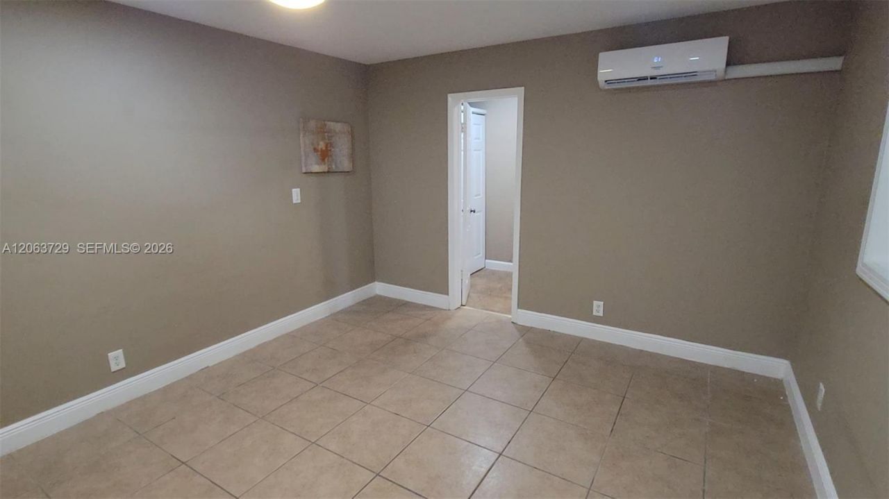 1115 SW 25th Ave, Unit B, Fort Lauderdale, FL 33312 Photo