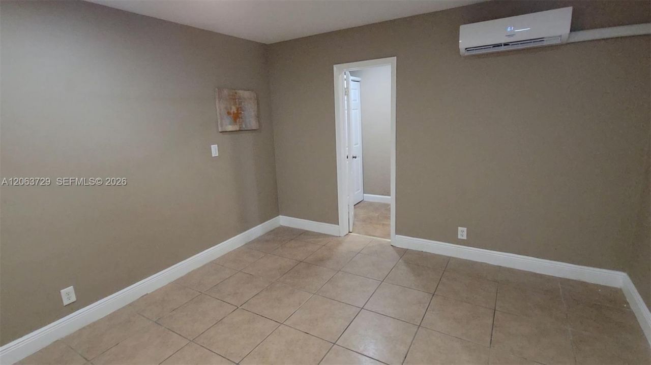 1115 SW 25th Ave, Unit B, Fort Lauderdale, FL 33312 Photo