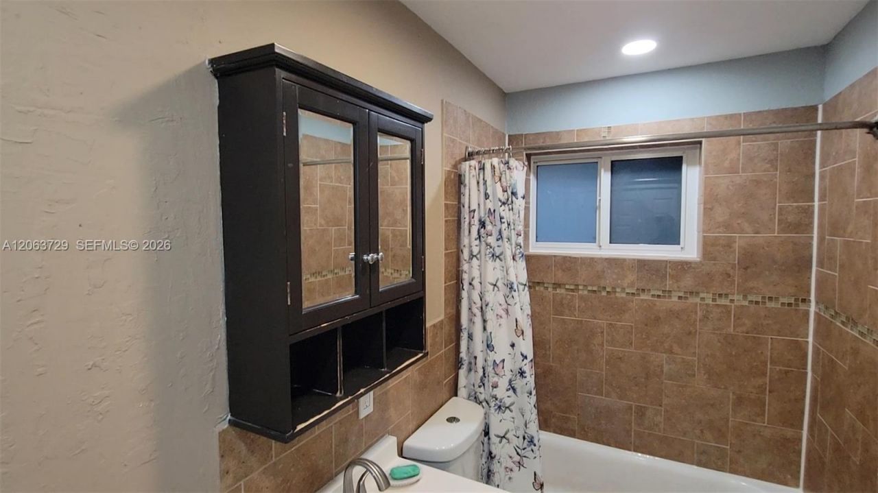 1115 SW 25th Ave, Unit B, Fort Lauderdale, FL 33312 Photo