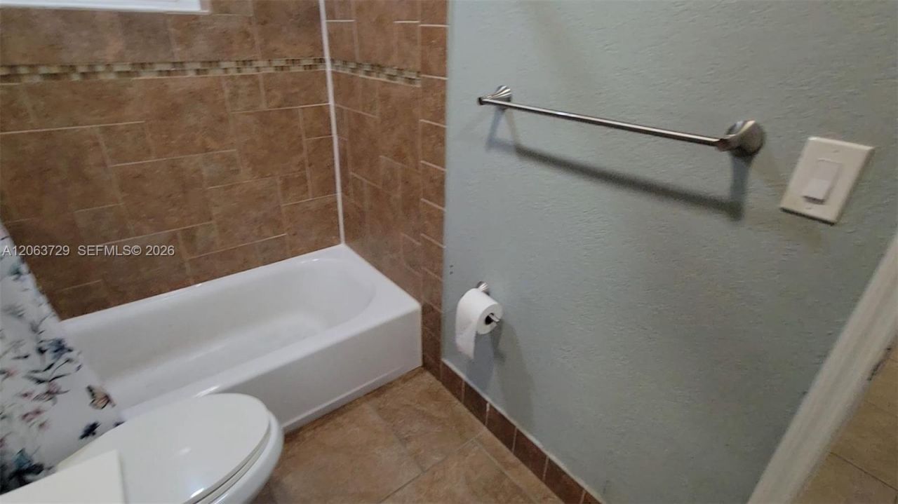 1115 SW 25th Ave, Unit B, Fort Lauderdale, FL 33312 Photo