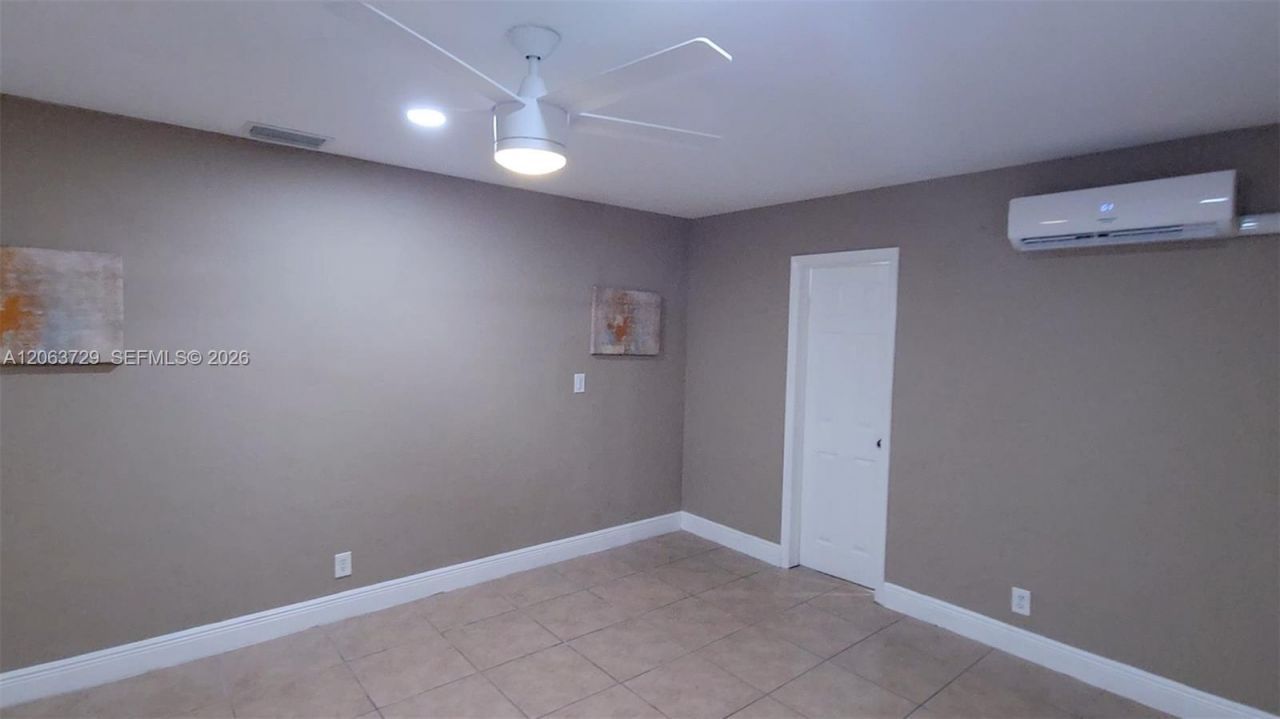 1115 SW 25th Ave, Unit B, Fort Lauderdale, FL 33312 Photo