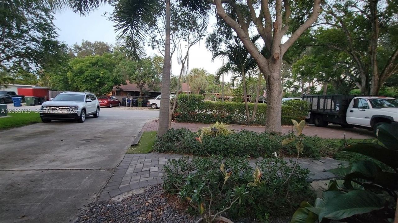 1115 SW 25th Ave, Unit B, Fort Lauderdale, FL 33312 Photo