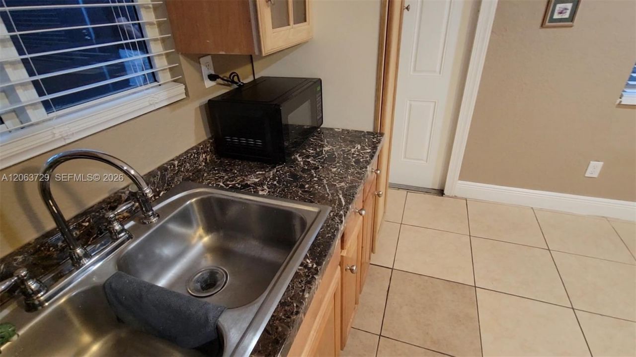 1115 SW 25th Ave, Unit B, Fort Lauderdale, FL 33312 Photo