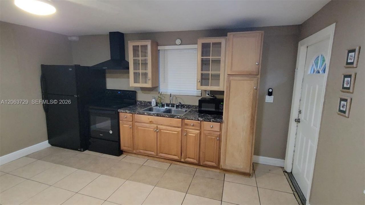 1115 SW 25th Ave, Unit B, Fort Lauderdale, FL 33312 Photo