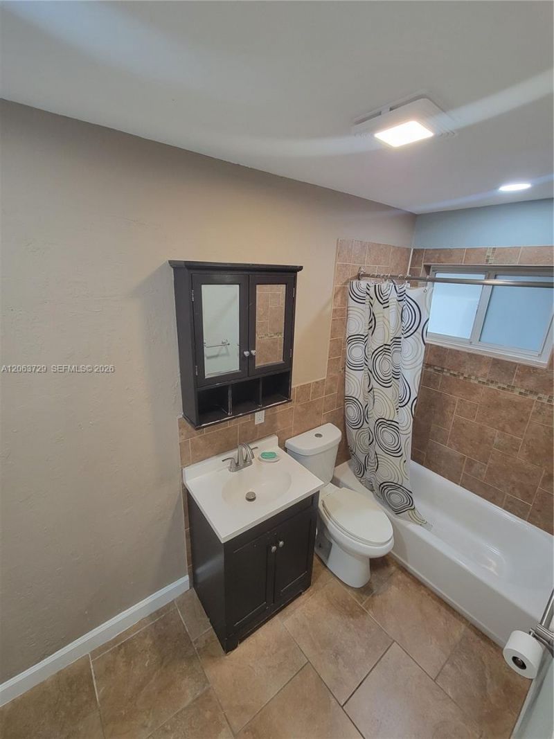 1115 SW 25th Ave, Unit B, Fort Lauderdale, FL 33312 Photo