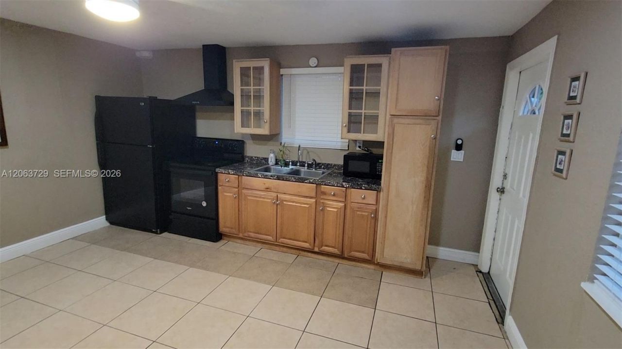 1115 SW 25th Ave, Unit B, Fort Lauderdale, FL 33312 Photo