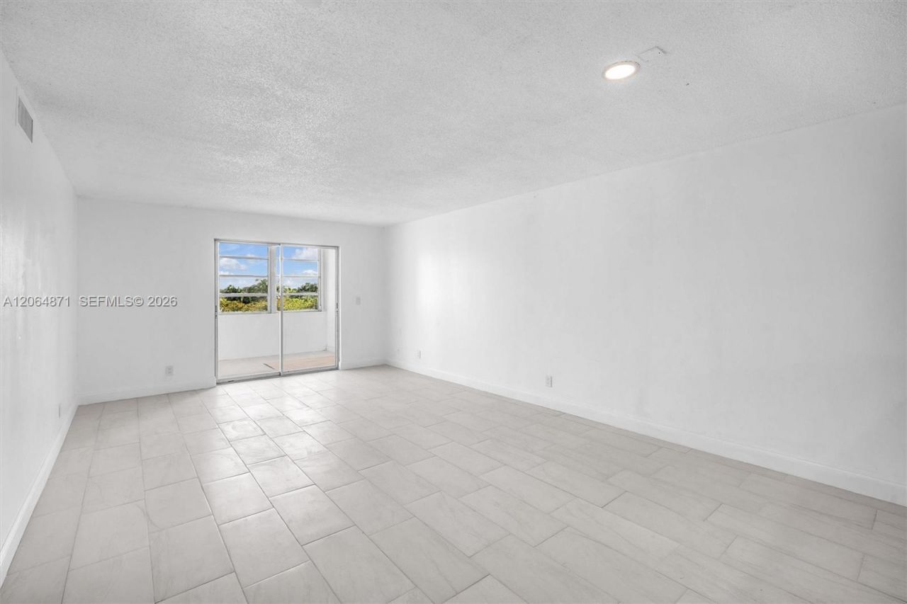 2601 NE 3rd Ct , Unit 4110, Boynton Beach, FL 33435 Photo