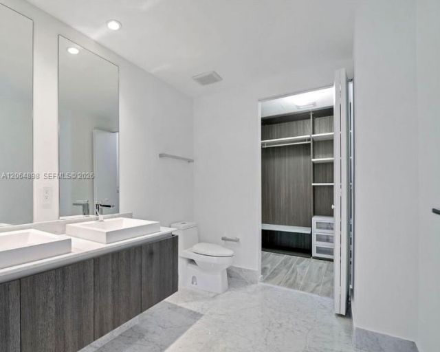801 S Miami Ave , Unit 1807, Miami, FL 33130 Photo