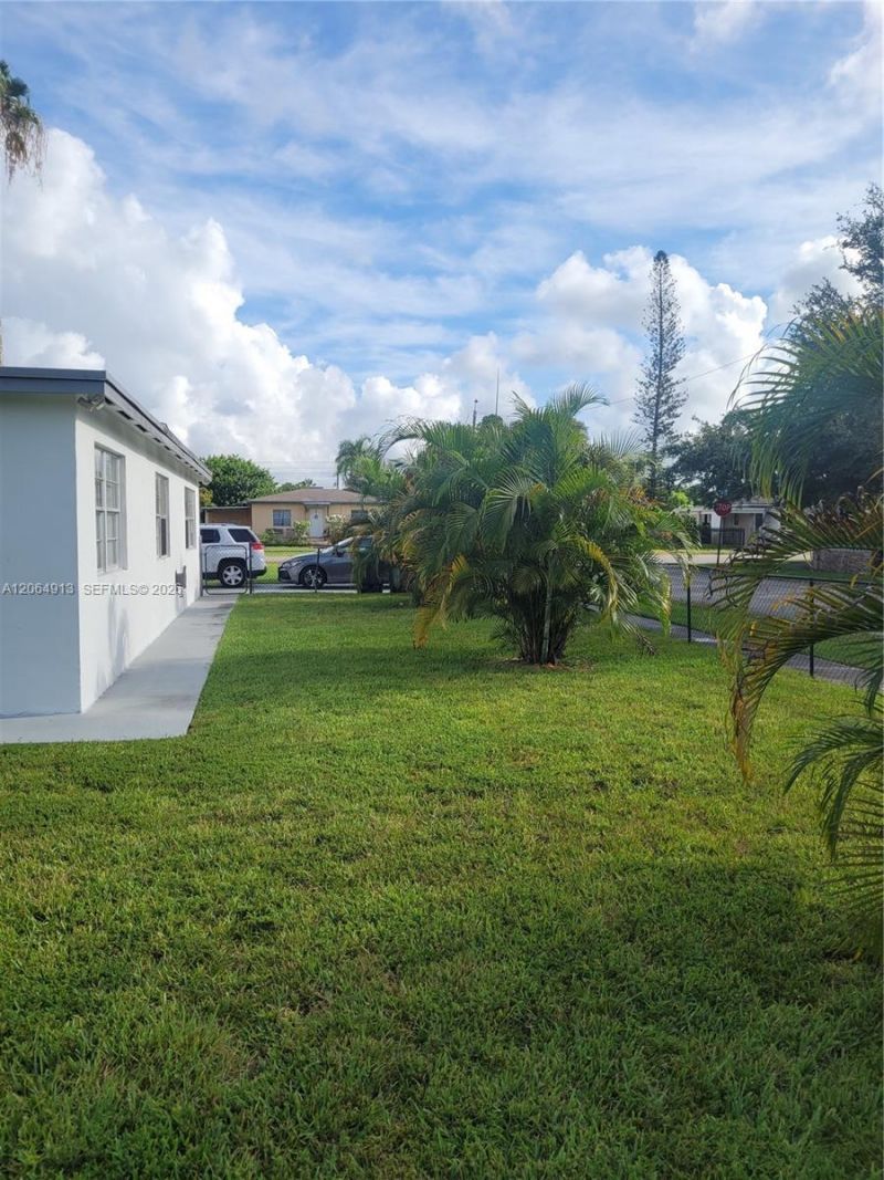 14280 NE 11th Ave, North Miami, FL 33161 Photo