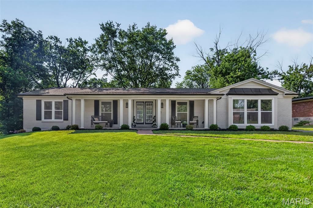 360 Statesman Court, Chesterfield, MO 63017 Main Photo