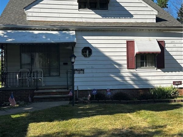 17813 Dalewood Avenue , Maple Heights, OH 44137