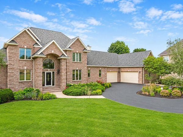 W4736 Pebble Dr, Lafayette, WI 53121