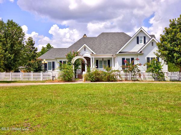 5037 Longbow Drive, Kiln, MS 39556