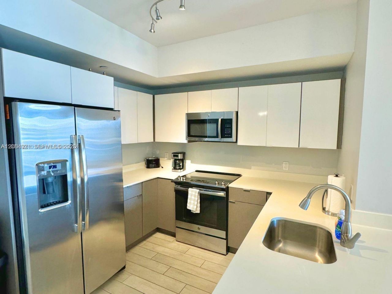 321 NE 26th, Unit 703, Miami, FL 33137 Photo