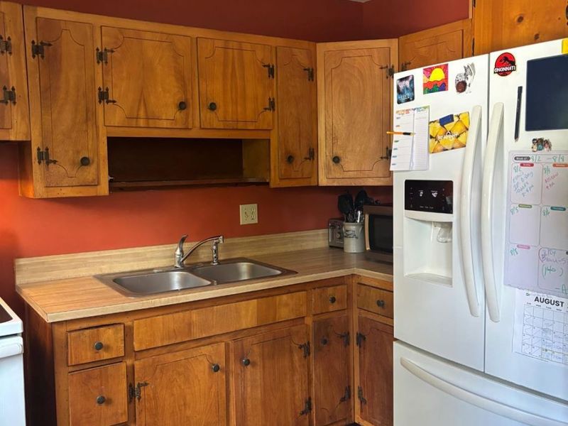 2764 Cornwall Drive, Colerain Township, OH 45231 Photo 7