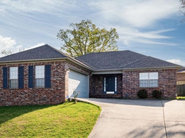 5960 Allwood Dr, North Little Rock, AR 72116