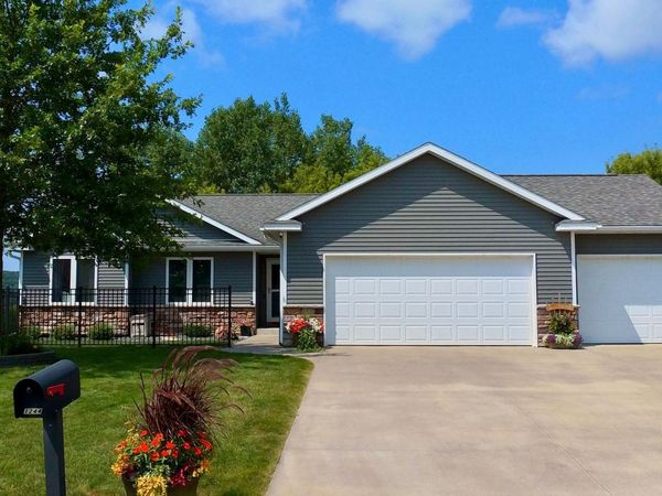 1244 Lone Stone Court SE, Chatfield, MN 55923