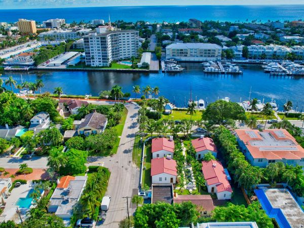 110 Marine Way, Unit #5 Granada, Delray Beach, FL 33483