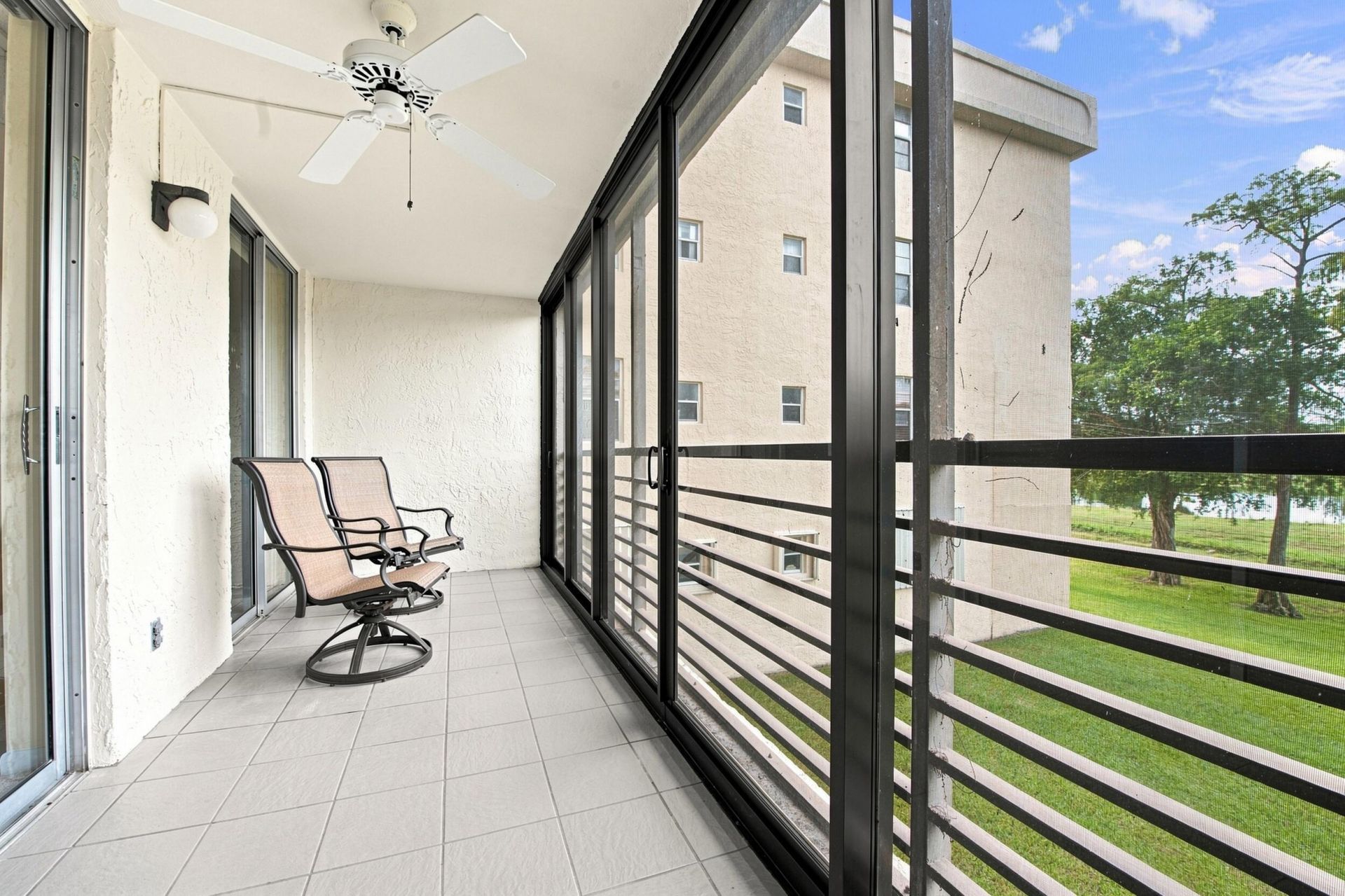 3231 Holiday Springs Boulevard, Unit 205, Margate, FL 33063 Photo
