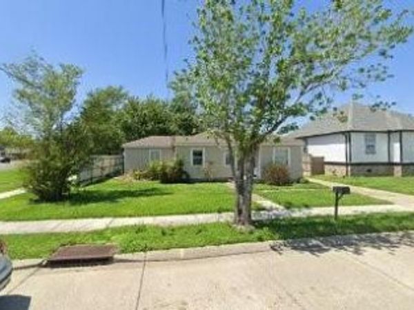1504 CENTER Street, Arabi, LA 70032
