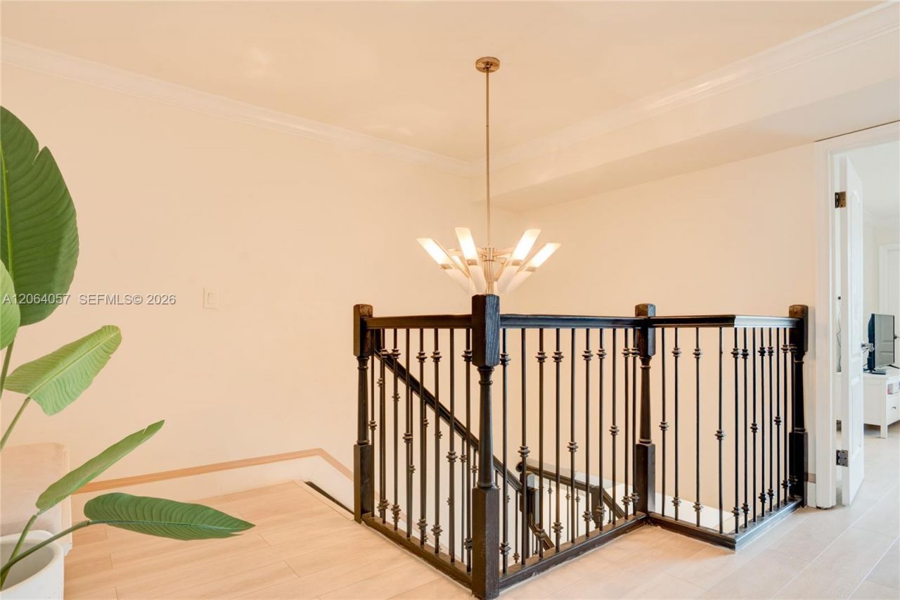 2307 NE 7th St, Unit 40, Hallandale Beach, FL 33009 Photo