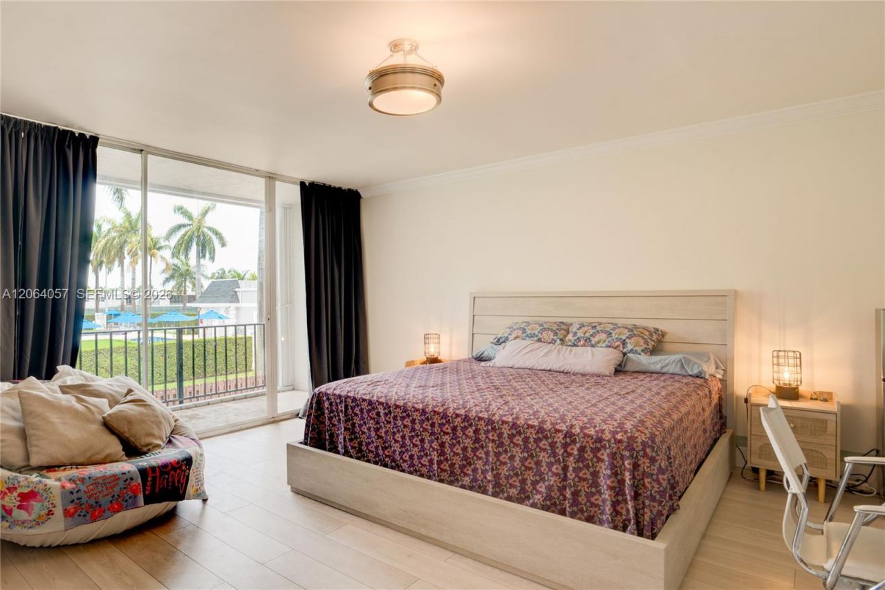 2307 NE 7th St, Unit 40, Hallandale Beach, FL 33009 Photo