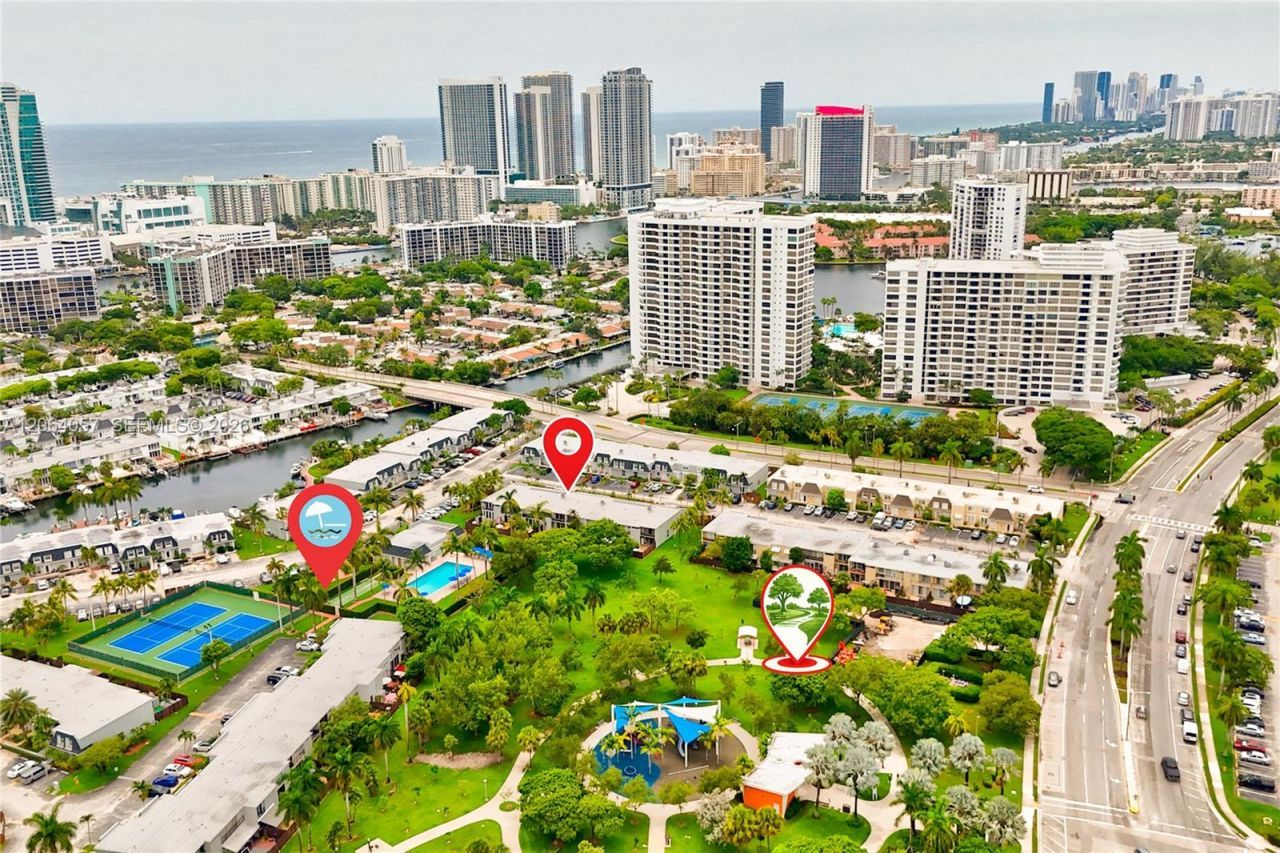 2307 NE 7th St, Unit 40, Hallandale Beach, FL 33009 Photo