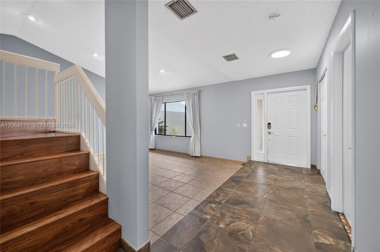 16831 Patio Village Ln, Weston, FL 33326 Photo