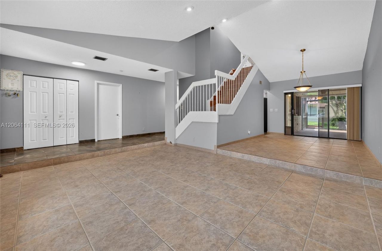 16831 Patio Village Ln, Weston, FL 33326 Photo