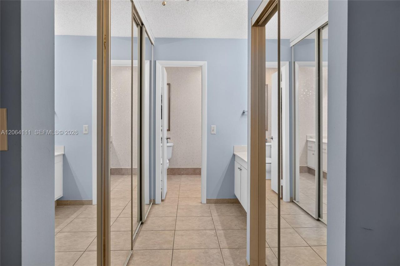 16831 Patio Village Ln, Weston, FL 33326 Photo