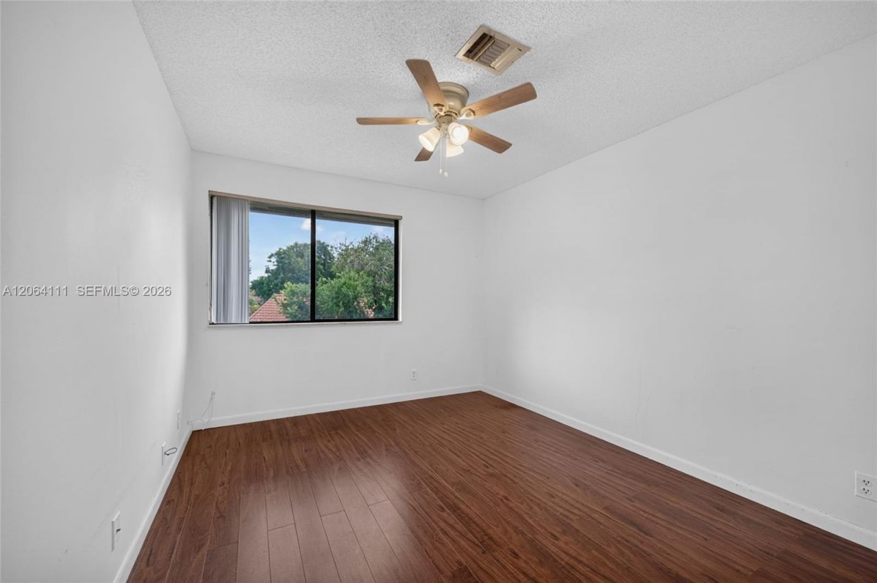 16831 Patio Village Ln, Weston, FL 33326 Photo