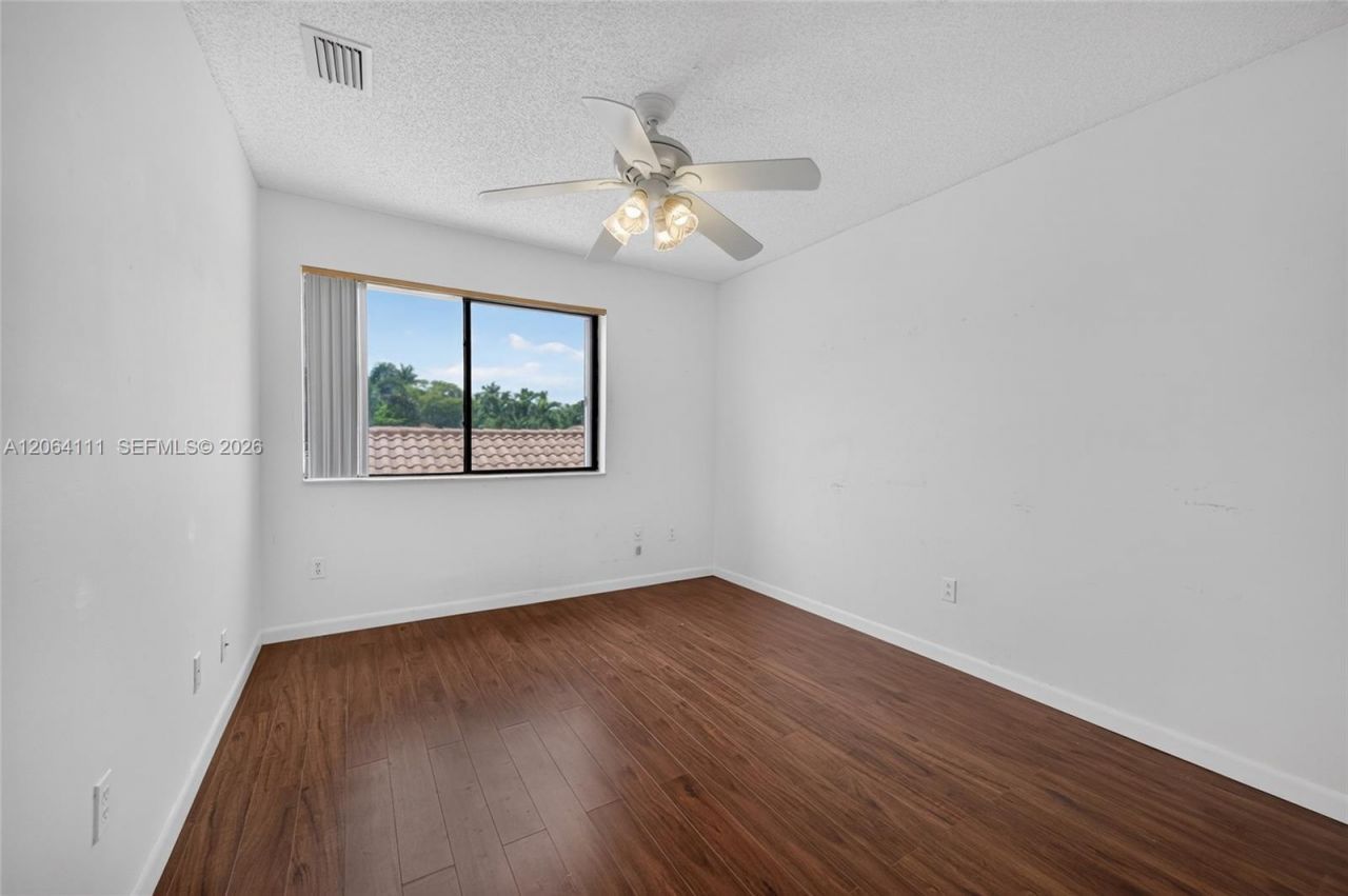 16831 Patio Village Ln, Weston, FL 33326 Photo
