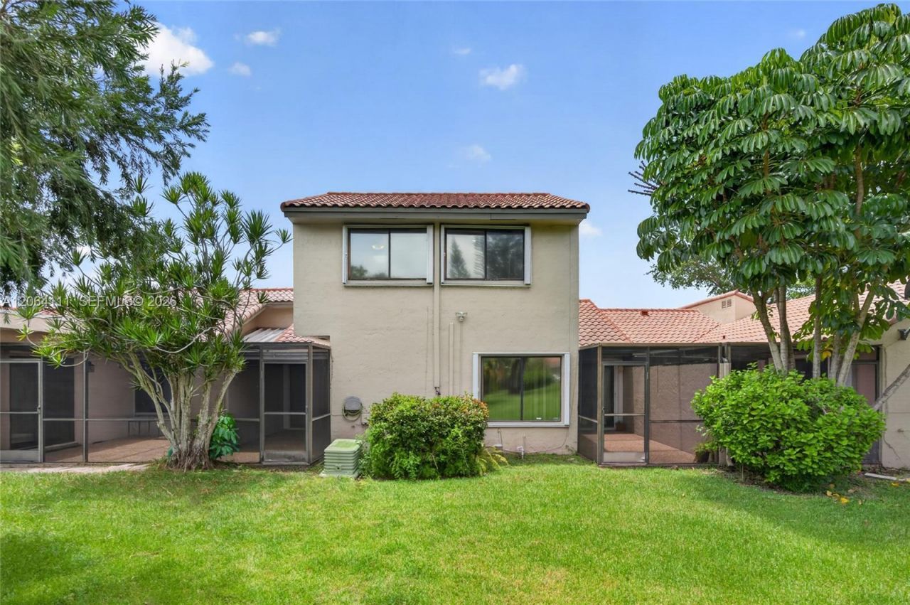 16831 Patio Village Ln, Weston, FL 33326 Photo