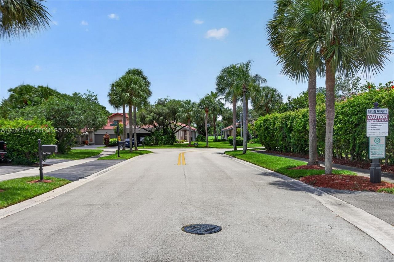 16831 Patio Village Ln, Weston, FL 33326 Photo