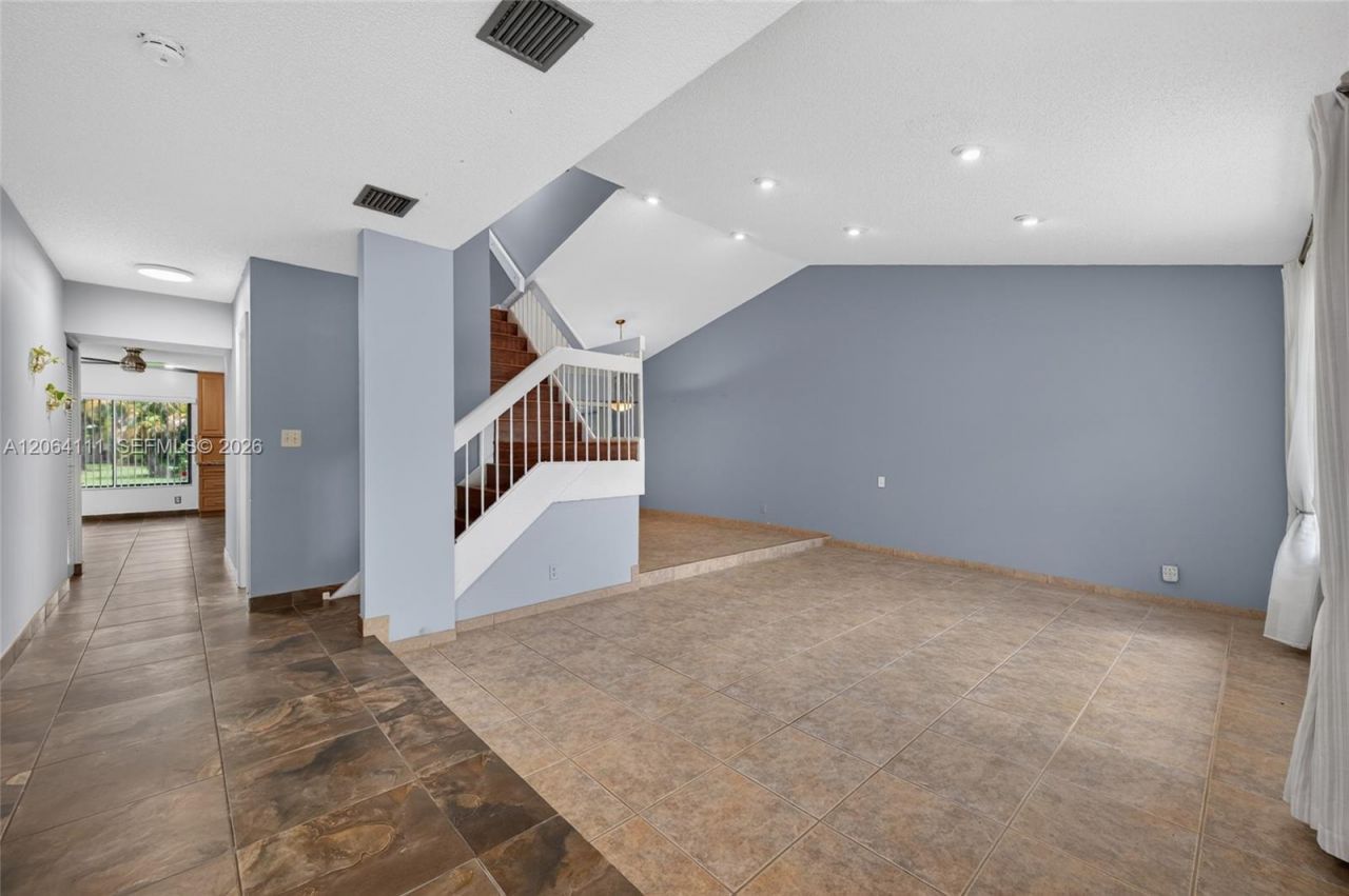 16831 Patio Village Ln, Weston, FL 33326 Photo