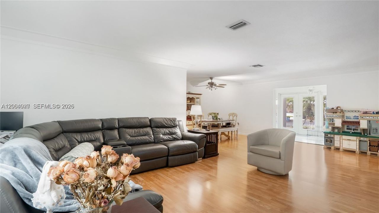 4020 SW 2nd St, Plantation, FL 33317 Photo