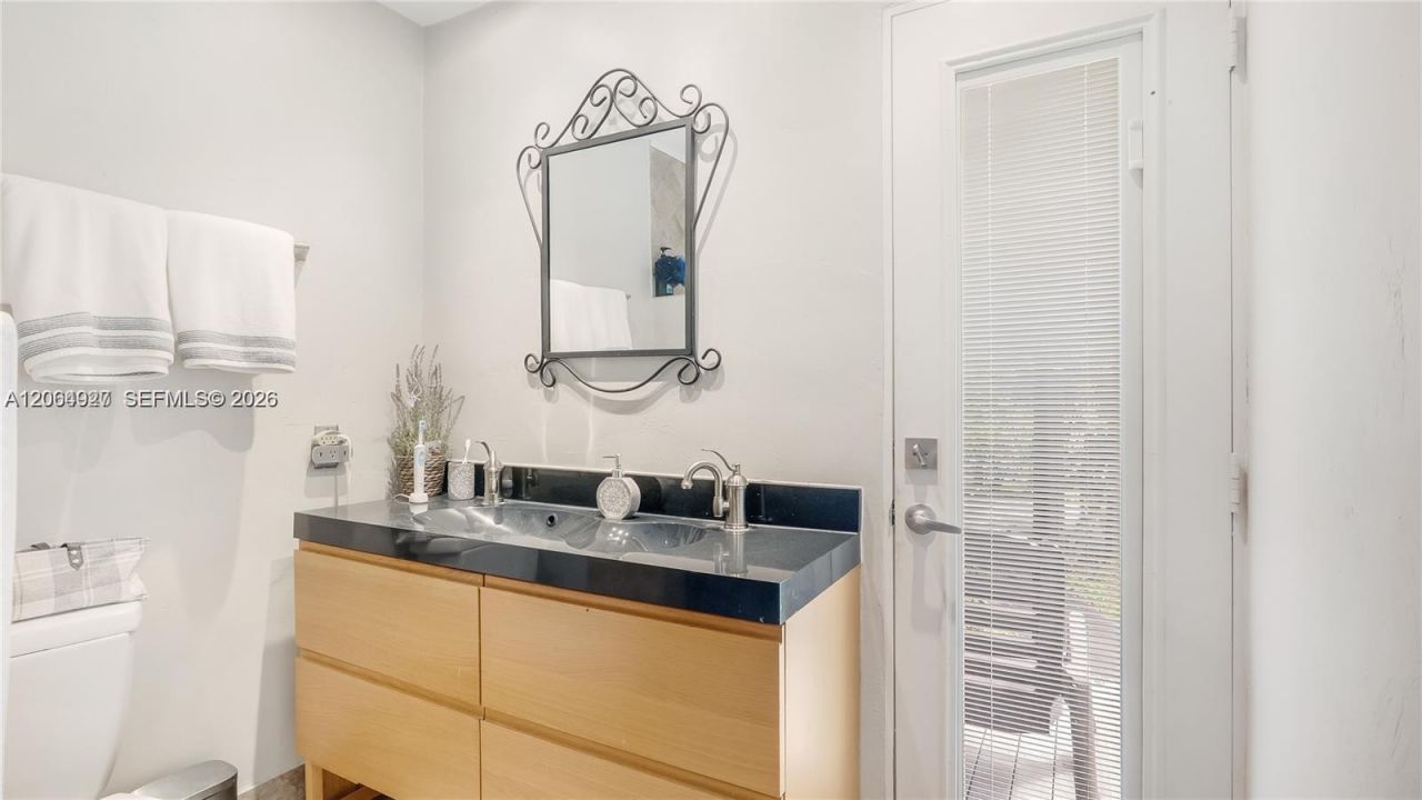 4020 SW 2nd St, Plantation, FL 33317 Photo