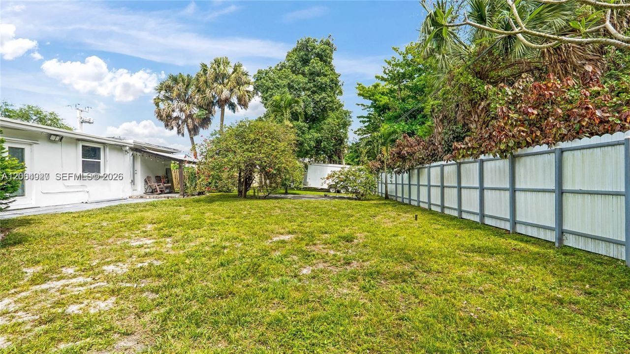 4020 SW 2nd St, Plantation, FL 33317 Photo