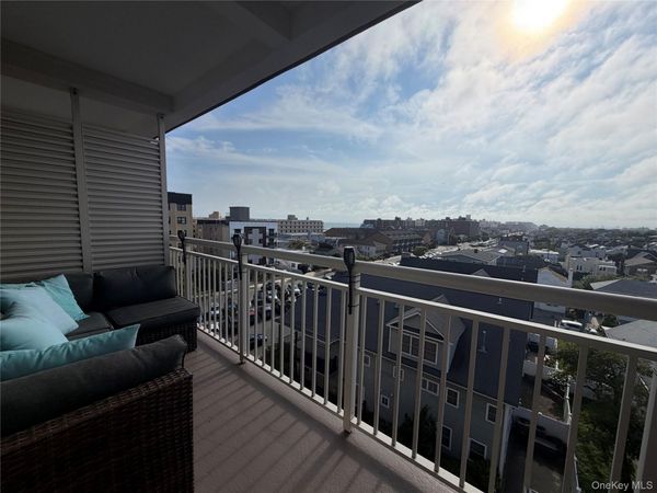 855 E Broadway , Unit 5G, Long Beach, NY 11561