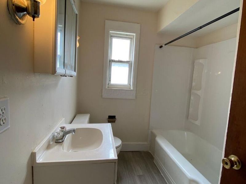 2210 Dartmouth Avenue, Columbus, OH 43219 Photo 7