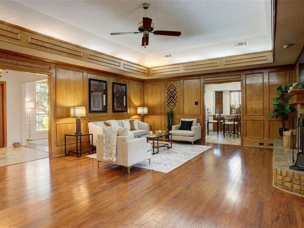 2918 Apple Valley Drive, Garland, TX 75043