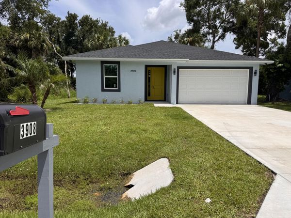 3908 AVENUE I, Fort Pierce, FL 34947
