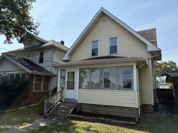 2460 Caledonia Street , Toledo, OH 43605